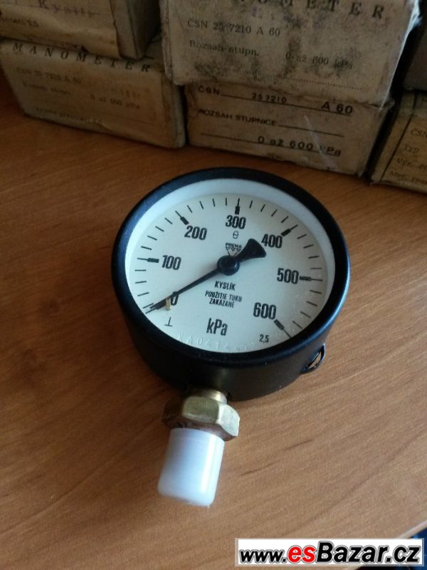 MANOMETRY 0-600 kPa, 0-4/0-2,5 MPa – fotografie 2