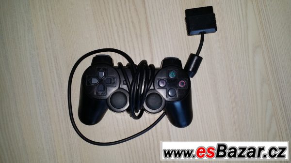 Ovladač na PS 2  – fotografie 1