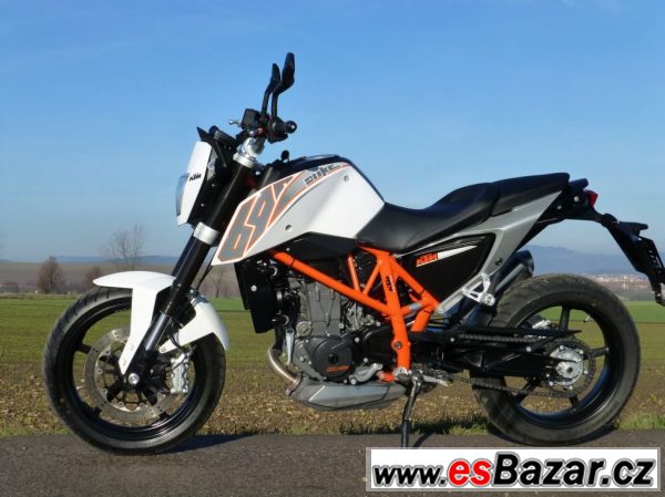 KTM 690 Duke – fotografie 3