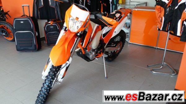 KTM 450 EXC model 2016, enduro – fotografie 4