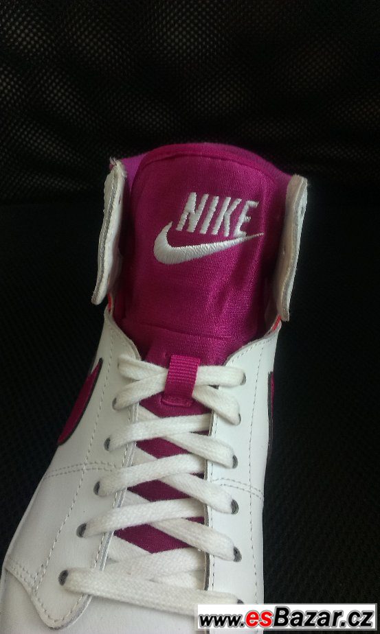 Krásné tenisky Nike – fotografie 3