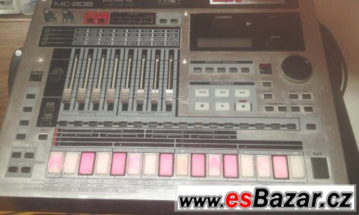 roland MC 808 – fotografie 1