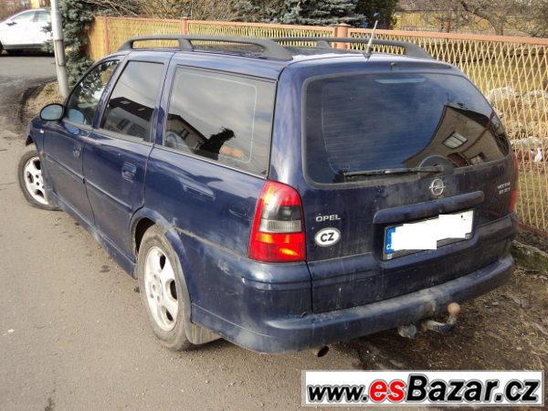 Opel Vectra B combi 1,8i 16V r. 01 – fotografie 3