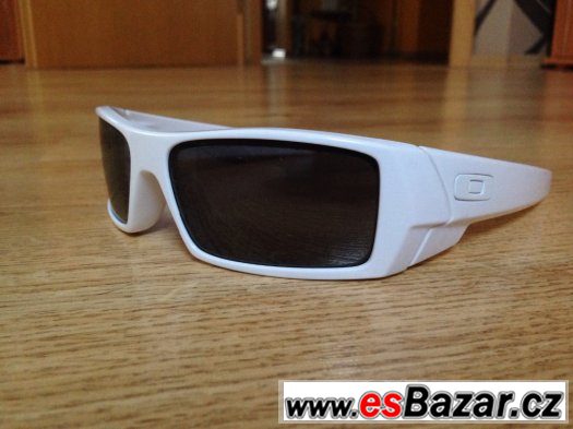 Oakley sluneční brýle – fotografie 1