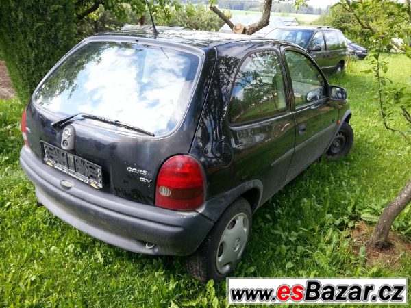 Opel Corsa 1.0i 40 kW  – fotografie 2