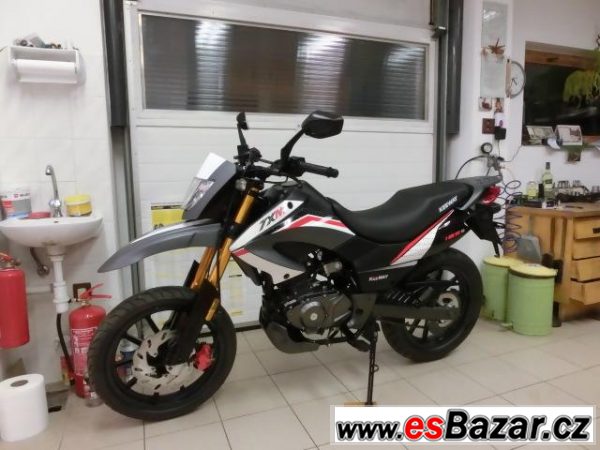 Keeway TX 125 Supermoto, supermoto – fotografie 3