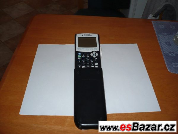 Kalkulátor TI - 84 Plus – fotografie 5
