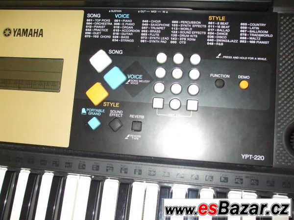 Keyborad Yamaha YPT - 220 – fotografie 4