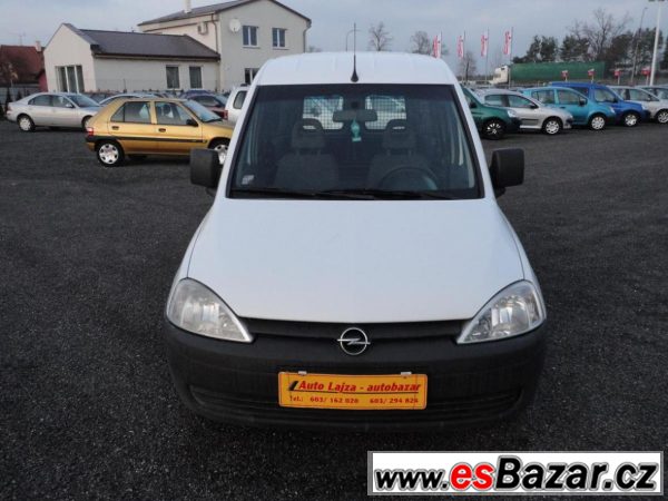 Opel Combo C Van 1,3 CDTi 16V – fotografie 6