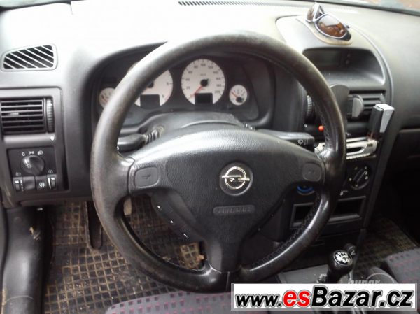 Opel Astra 2,0 dti – fotografie 6