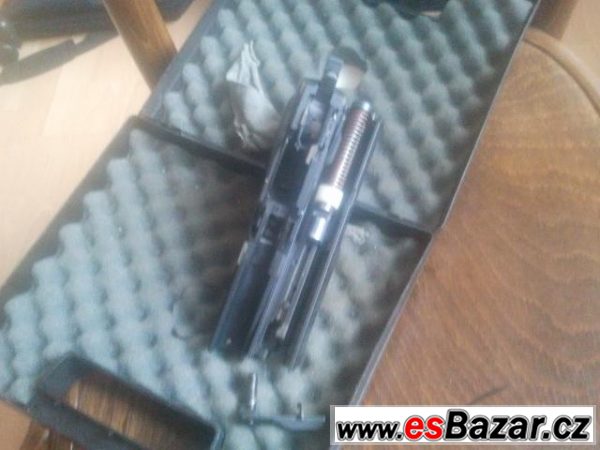 HK USP COMPACT 9mm – fotografie 4