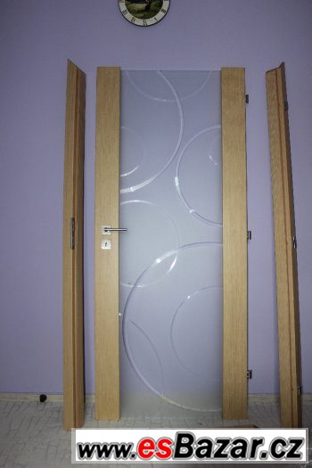 Interiérové dveře pravé 80cm – fotografie 1