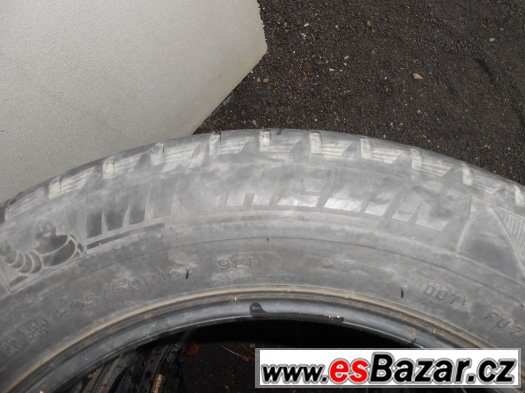 Pneu 205/60 R16 – fotografie 1