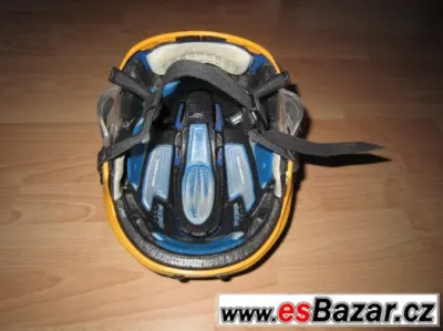 Helma, Přilba Nike Bauer 9500