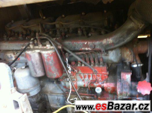 Motor Zetor 6x válců – fotografie 1