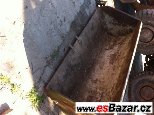 Čelní lžíce na nakladač nebo manipulátor. – fotografie 2