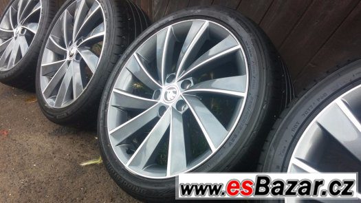 Alu sada r18 LAURIN & KLEMENT OCTAVIA III – fotografie 3