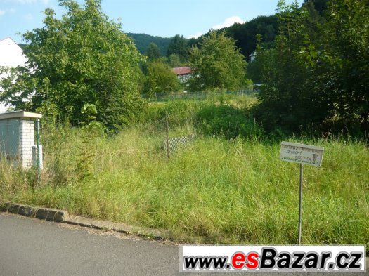Stavební parcela Velké Březno – fotografie 1