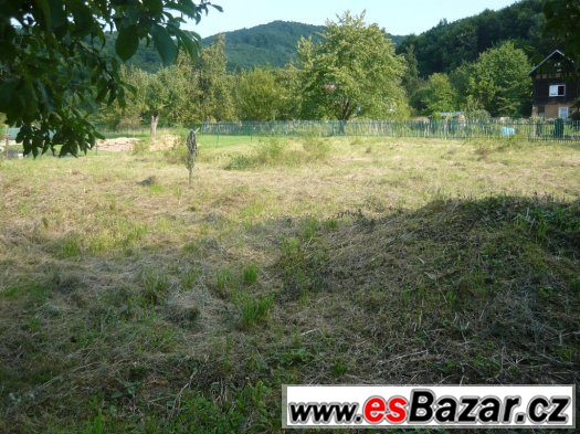 Stavební parcela Velké Březno – fotografie 3