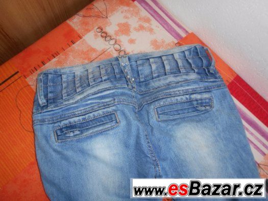 úplně nové slimfit džíny od zn:Amisu vel:38 – fotografie 3