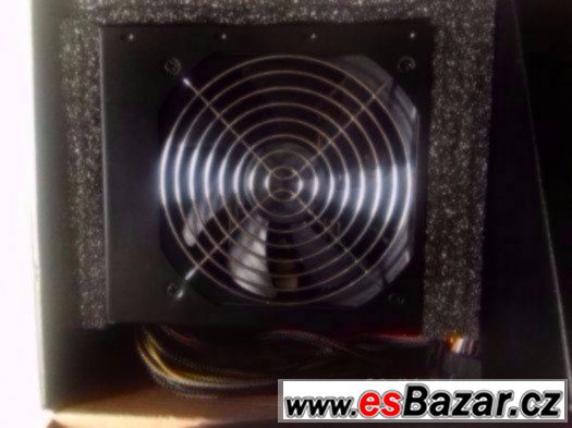 počitačový zdroj Fortron Hyper 700W nový se zárukou 5 let – fotografie 2