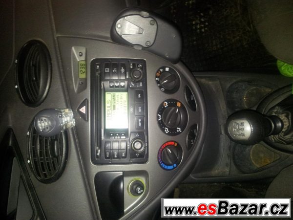 Ford Focus 1,8TDCI garážovaný – fotografie 6