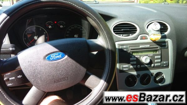 Ford FocusII kombi 1.6 16V 74kW LPG – fotografie 5