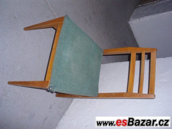 Dřevěné dubové židle - 2 ks. – fotografie 1