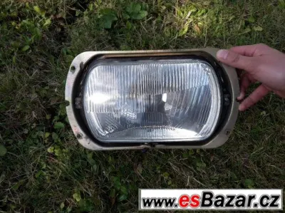Přední světla/světlomety na Škoda 105