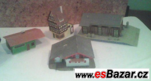 5 vagonku a 4 domecky – fotografie 1