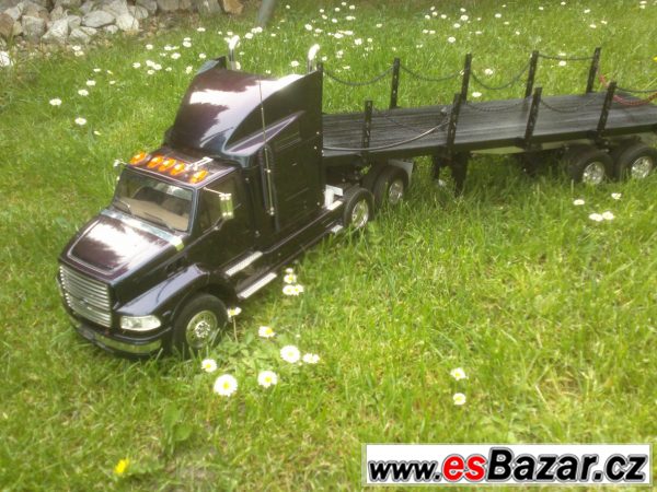 Ford Aeromax – fotografie 1