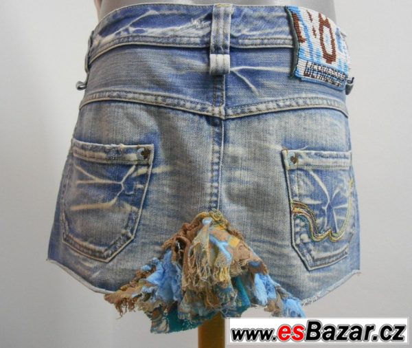 Dámská riflová sukně -We are Replay – fotografie 3