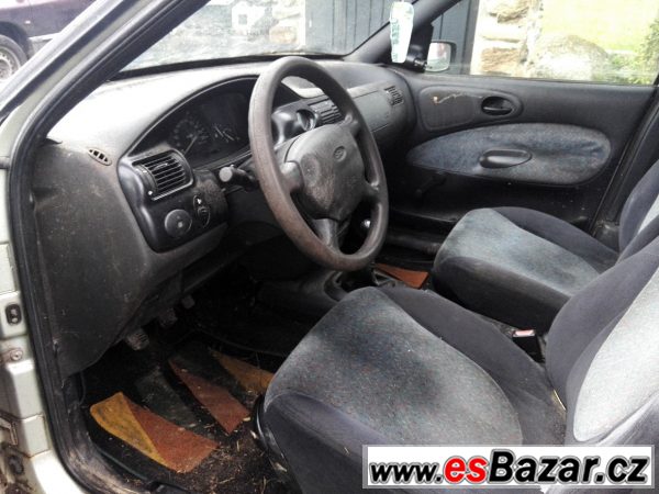 Ford Escort 1.4 – fotografie 5