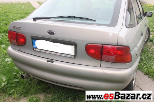 Ford Escort díly – fotografie 3