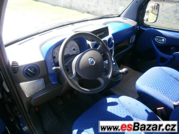 Ford Tranzit – fotografie 5
