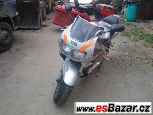 prodam CBR 900 RR – fotografie 1