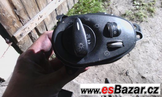 spinac svetel focus rok 2000 – fotografie 1