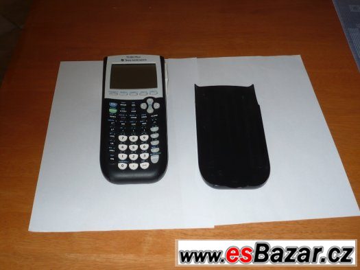 Kalkulačka TI-84 Plus – fotografie 2