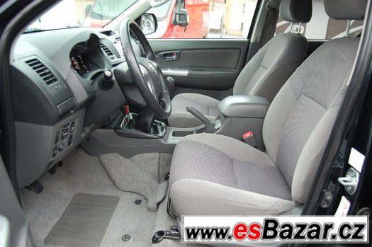 Toyota Hilux 2.5 D-4D 4x4 -DPH – fotografie 4
