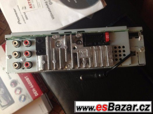 Pioneer DEH-6400BT – fotografie 4