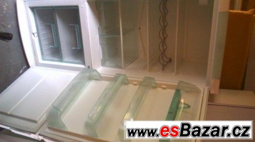 Elektrolux 155x60 lednice  dva šuplíky mrazáku zánovní – fotografie 2