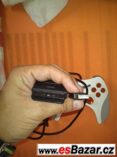 Gamepad Logitech – fotografie 2