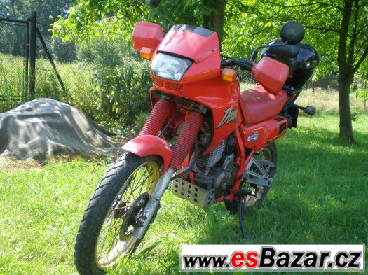Honda NX 650 Dominator – fotografie 1