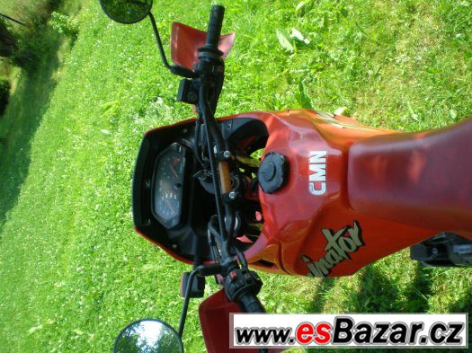 Honda NX 650 Dominator – fotografie 4