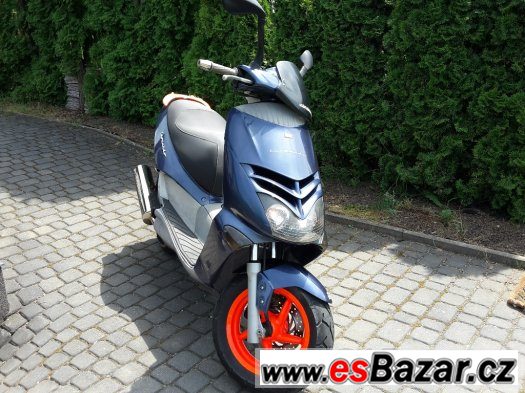 aprilia leonardo – fotografie 1