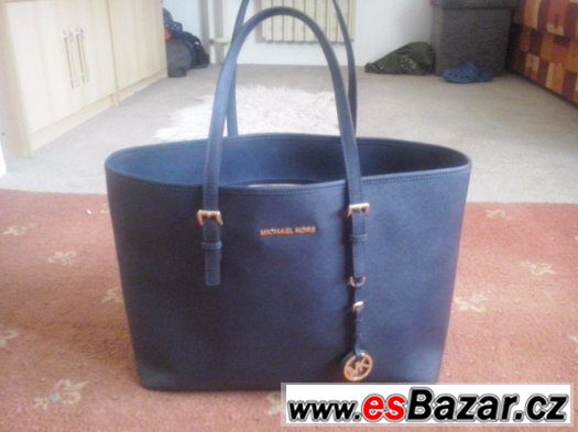 Krásná nová Michael Kors tmavě modré barvy – fotografie 5
