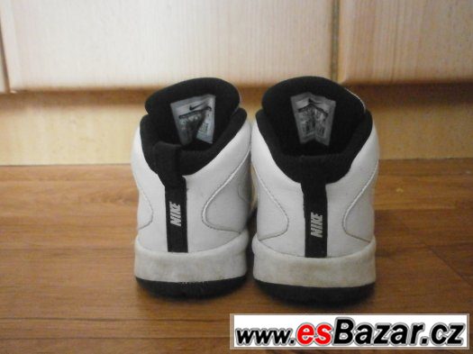 kotníčkové botičky NIKE vel.27,stélka 17cm – fotografie 4