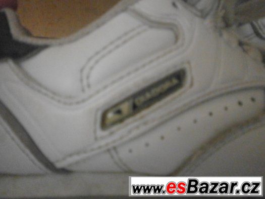botičky DIADORA vel.29,stélka 18cm. – fotografie 2