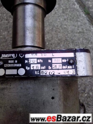 hydraulické čerpadlo – fotografie 1