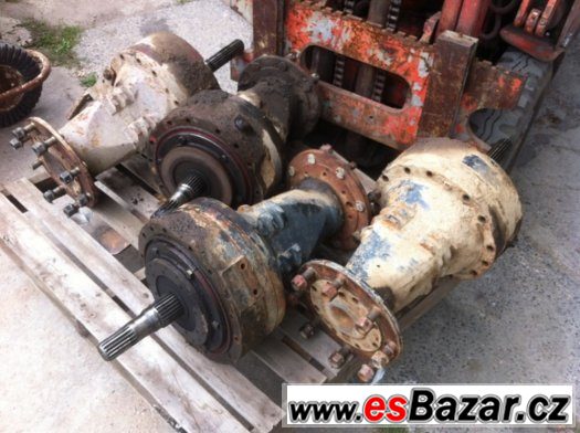 Portály Zetor 12145 a Zetor 8011. – fotografie 1